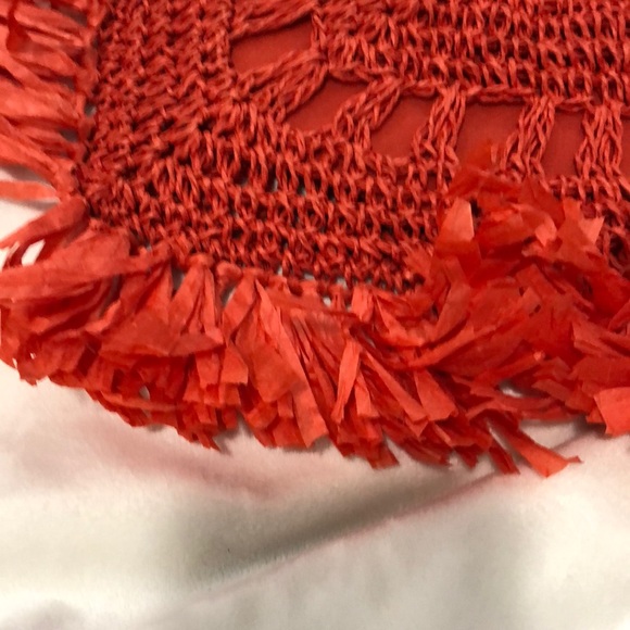 Most Wanted USA woven crotchet tote sea grass fringe Red - Picture 6 of 10